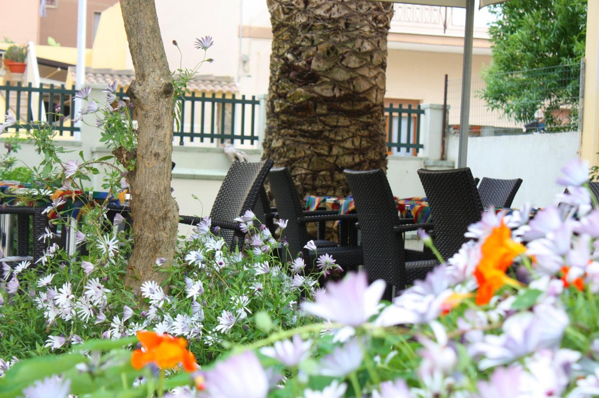 Hotel Alguer Luaran gambar