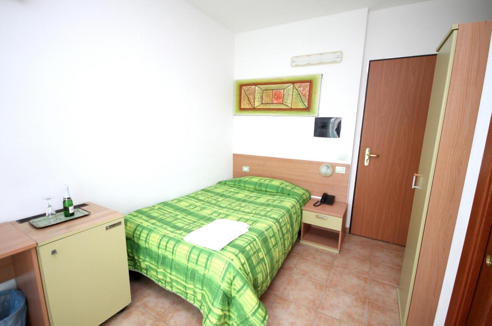 Hotel Alguer Bilik gambar