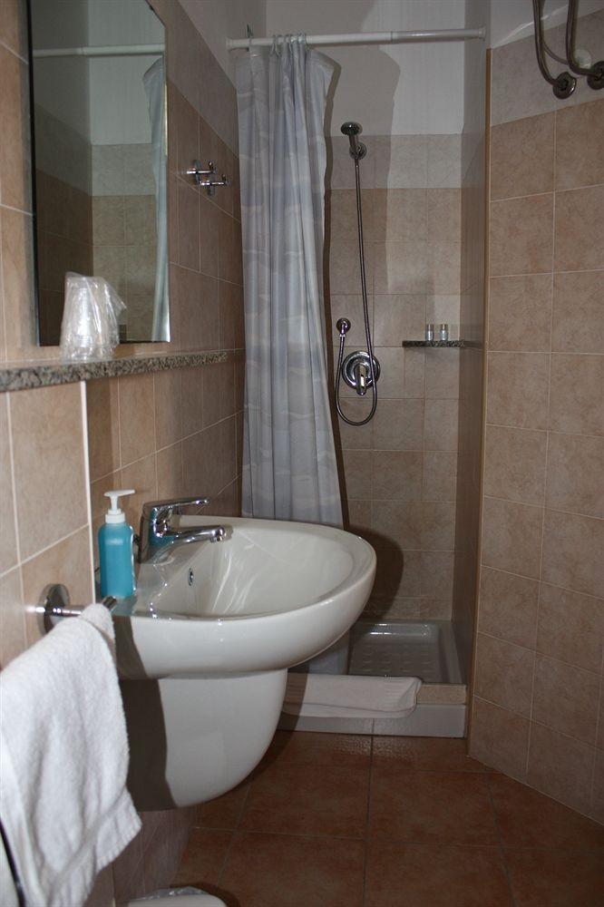 Hotel Alguer Luaran gambar