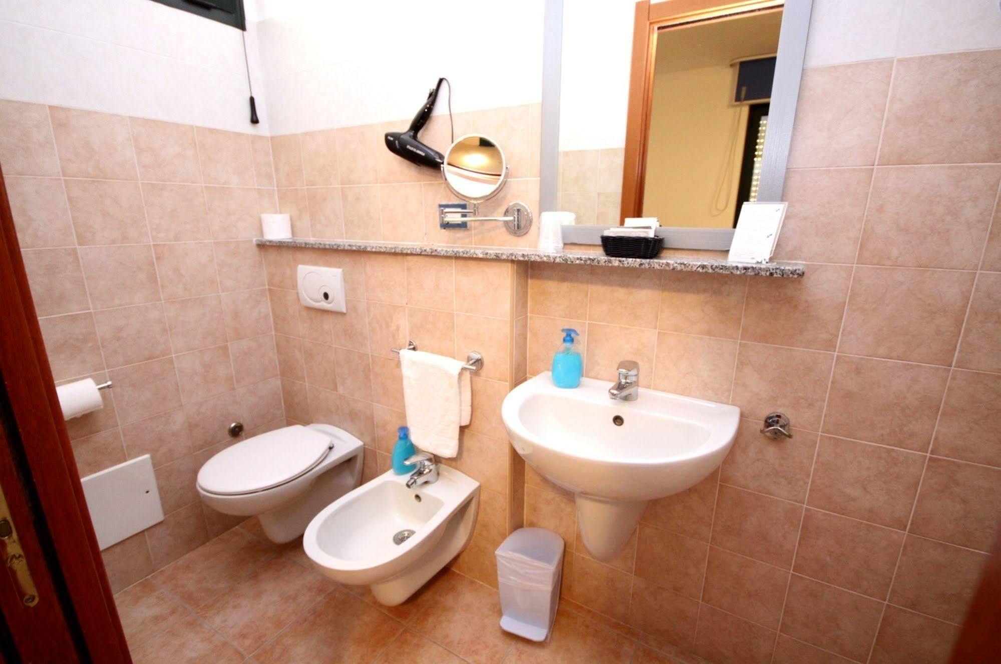 Hotel Alguer Luaran gambar