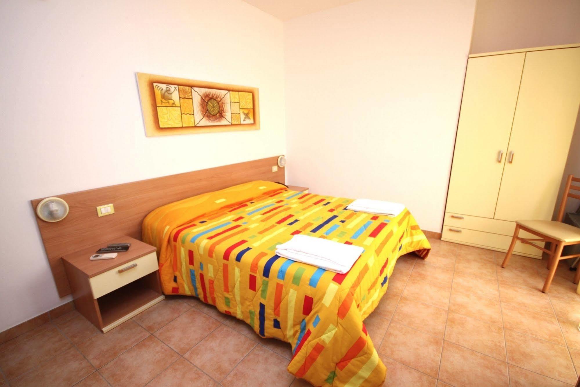 Hotel Alguer Luaran gambar