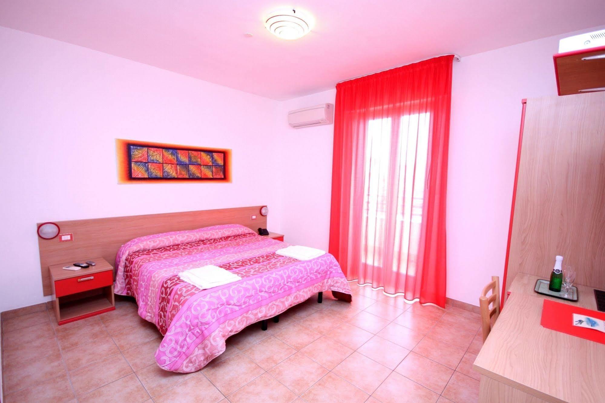 Hotel Alguer Luaran gambar