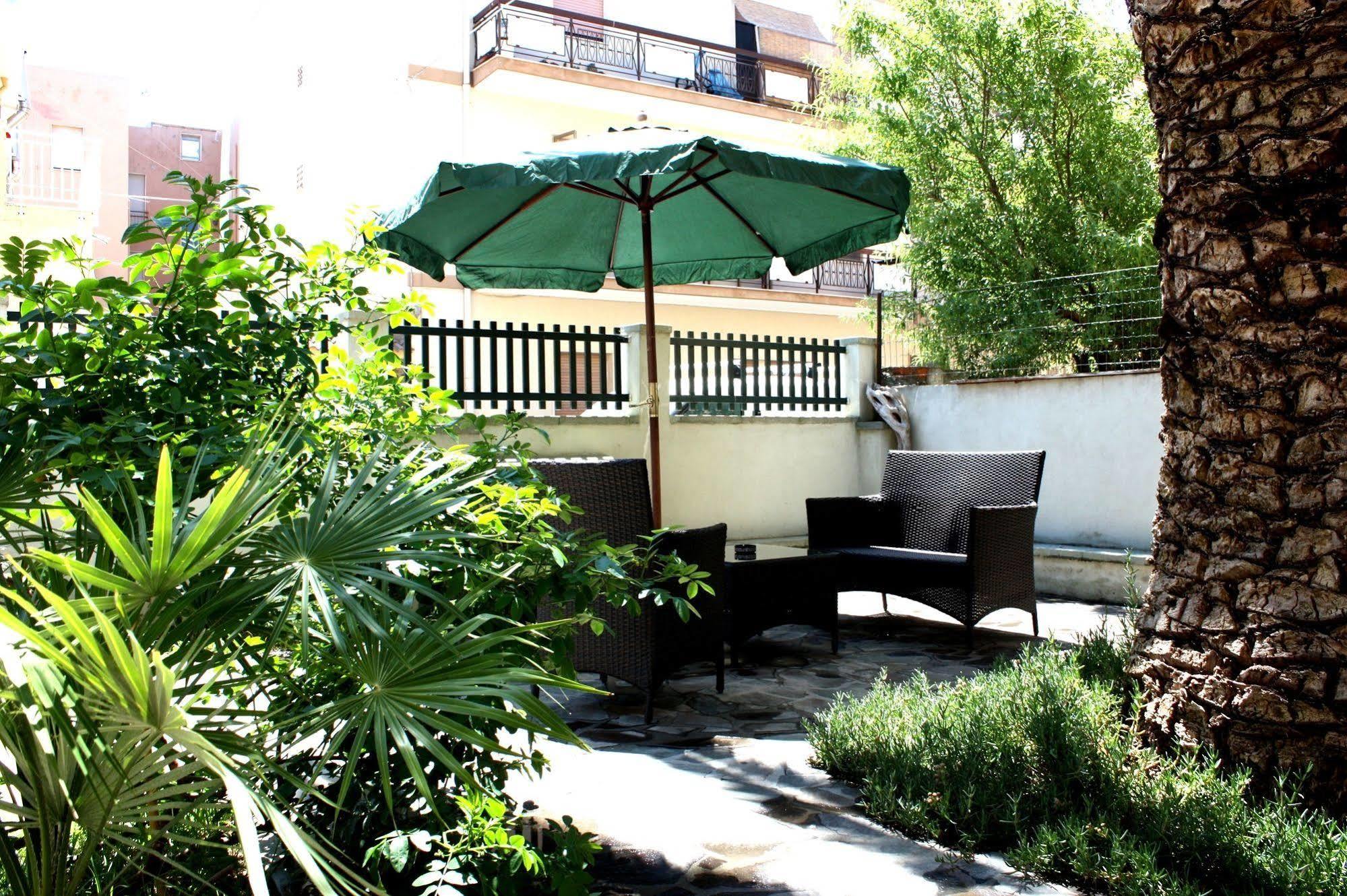 Hotel Alguer Luaran gambar