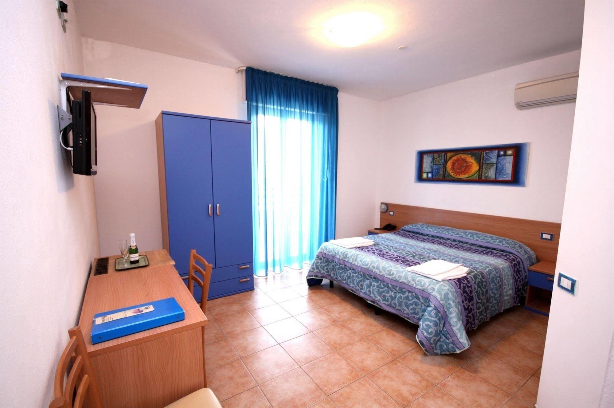 Hotel Alguer Luaran gambar